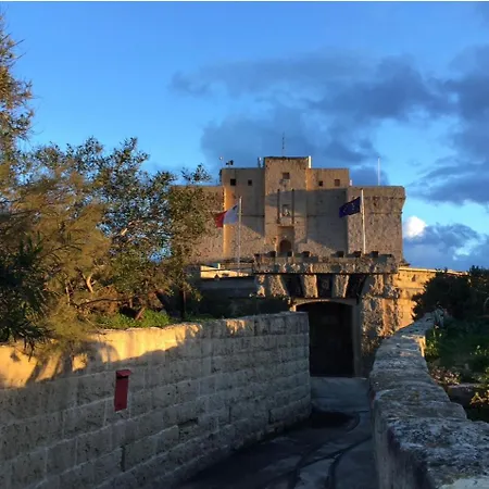 Zer- Spacious House With Terrace And Views Daire *