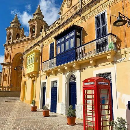 Zer- Spacious House With Terrace And Views Daire