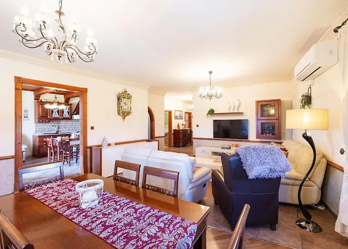 Zer- Spacious House With Terrace And Views * Marsaxlokk