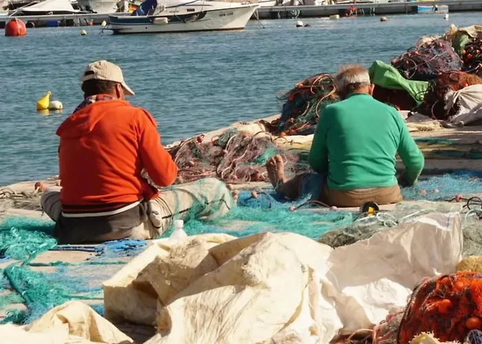 Zer- Spacious House With Terrace And Views Daire