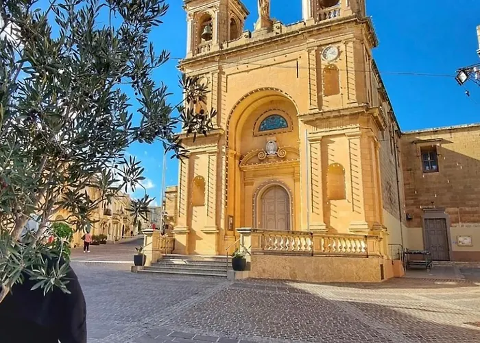 Zer- Spacious House With Terrace And Views * Marsaxlokk