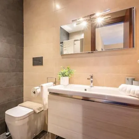 Apartment Zer- Spacious House With Terrace And Views