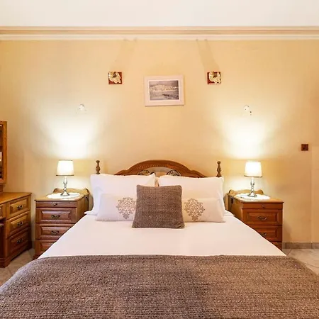 Zer- Spacious House With Terrace And Views * مرسلوك