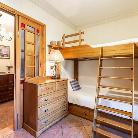 Zer- Spacious House With Terrace And Views *