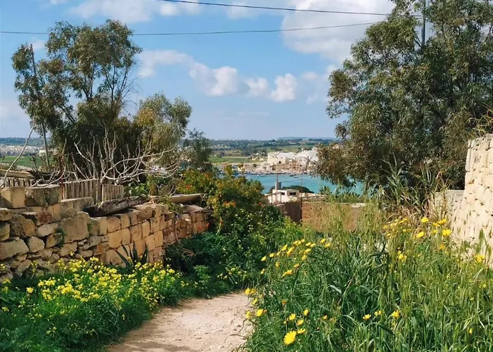 Zer- Spacious House With Terrace And Views Marsaxlokk