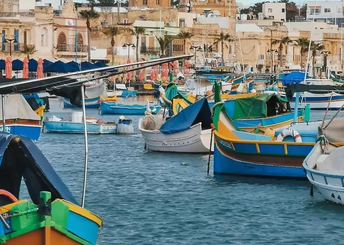 Zer- Spacious House With Terrace And Views Marsaxlokk